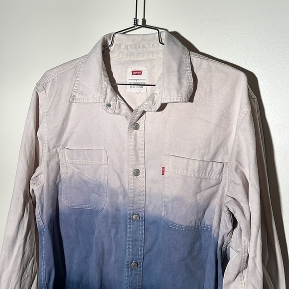 Levi’s Indigo Hombre Button Down - Picture 2 of 9